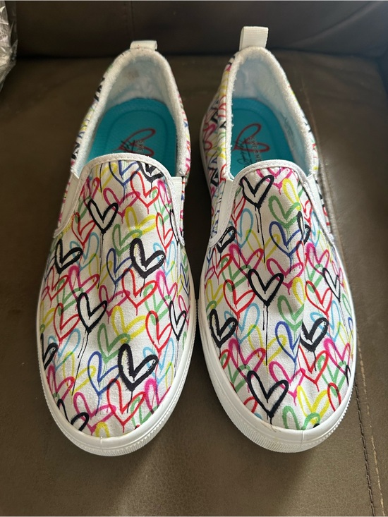 Skechers Shoes - Skechers x JGoldcrown Street Poppy Drippin Love Slipons Graffiti Heart Size 10